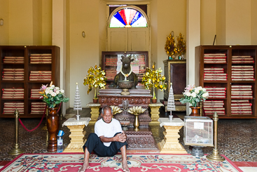 Mondapa of Satra and Tripitaka Mondapa of Satra and Tripitaka