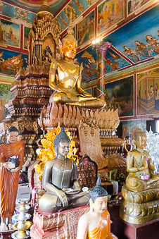 Inside Wat Phnom Main Prayer Hall Inside Wat Phnom Main Prayer Hall