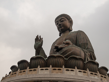 Tian Tan Buddha Statue