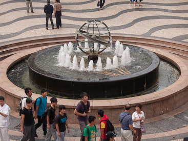 Senado Square Fountain