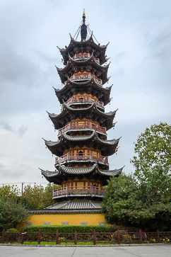 Long Hua Pagoda