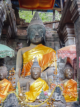 Buddha Statues in Thevalay Palace